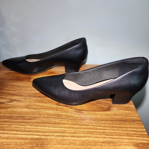 Clarks Collection Black Teresa Step Pumps, Heels, Women's Size 11 - Picture 3 of 7